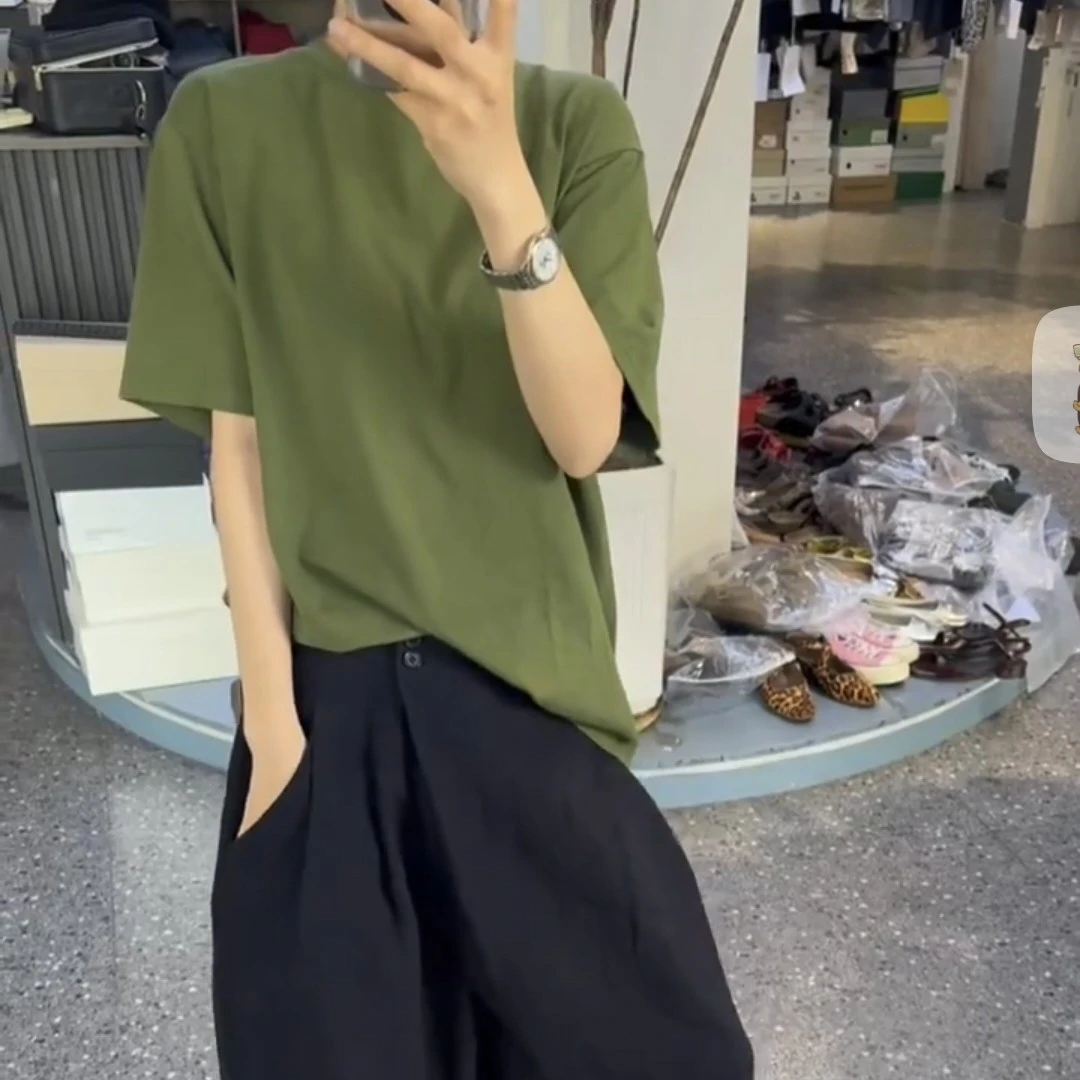 时尚简约设计感短袖