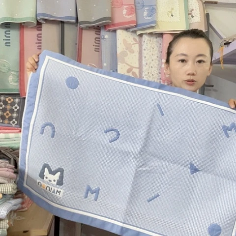 棉纱布蓝色字母小狗纯棉