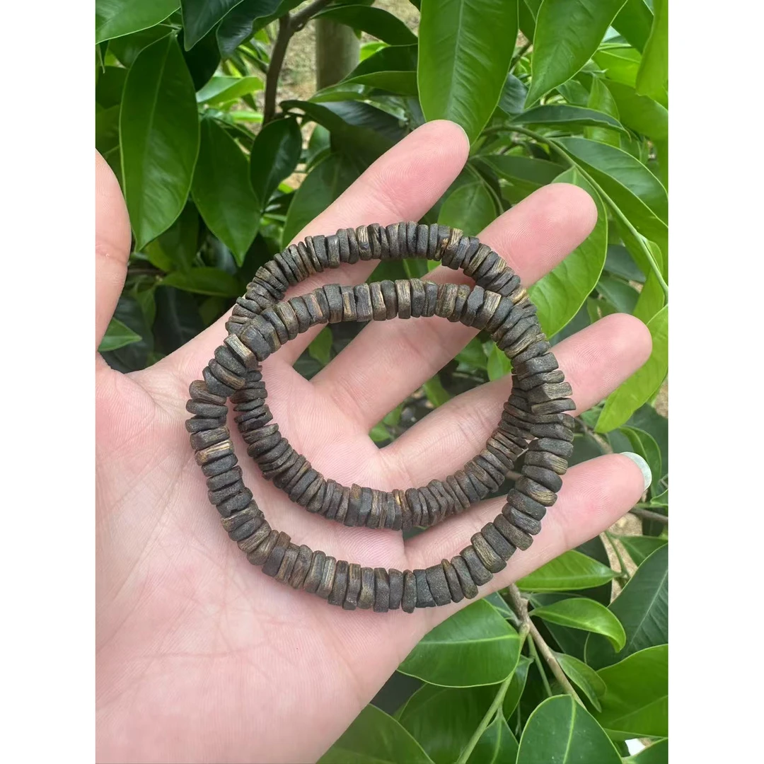 沉香【青霞沉香】命根子碎银子盘缠珠单圈多样性发其一