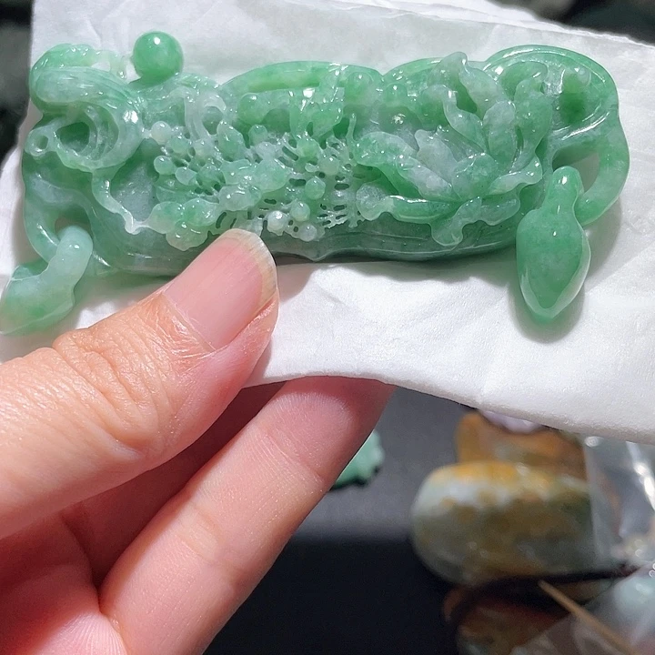颈饰未镶嵌翡翠天