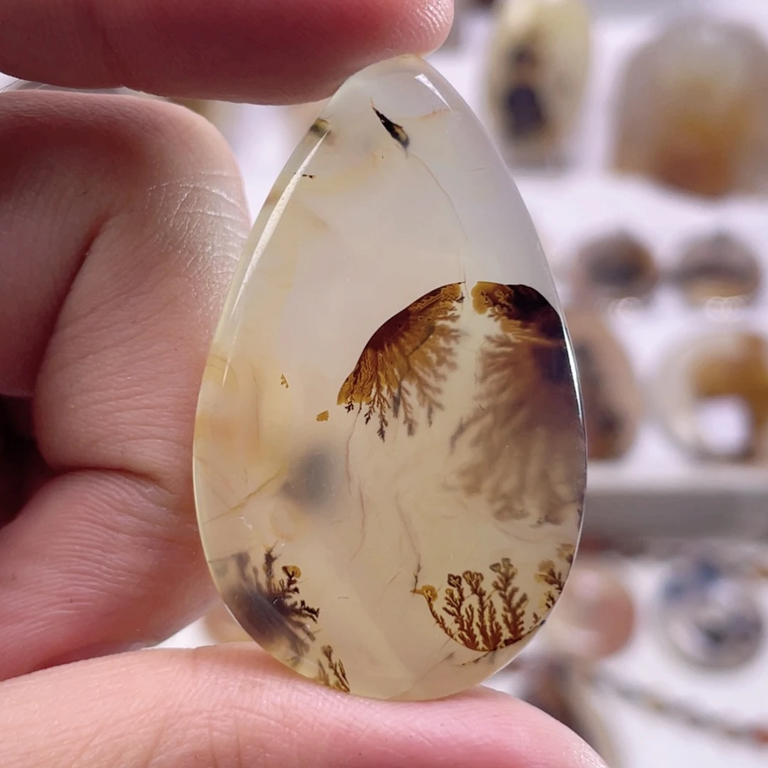 玛瑙/玉髓未镶嵌珠宝奇石