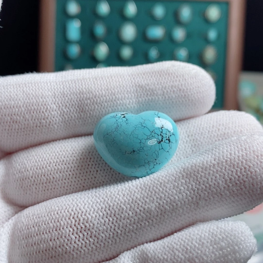 绿松石颈饰未镶嵌