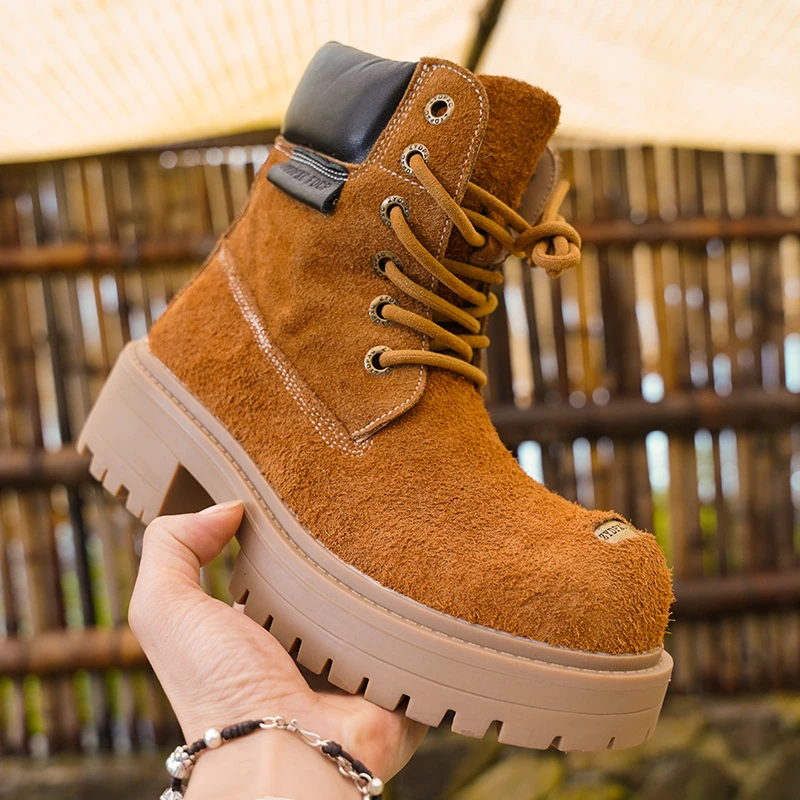 新款工装靴个性短筒登山马丁靴防滑城市机能风厚底男女机车靴男款