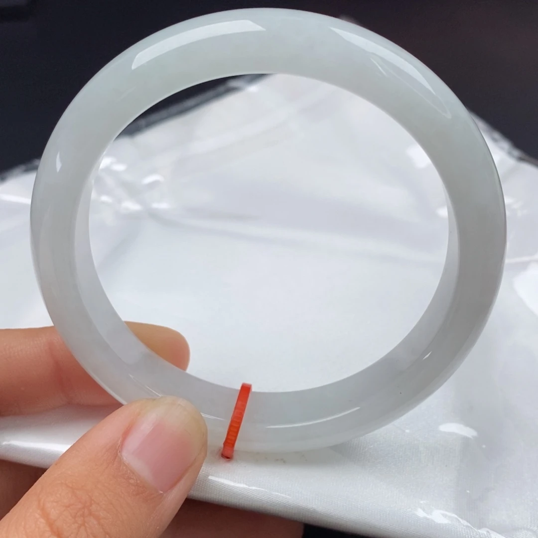 翡翠手镯未镶嵌5657圈