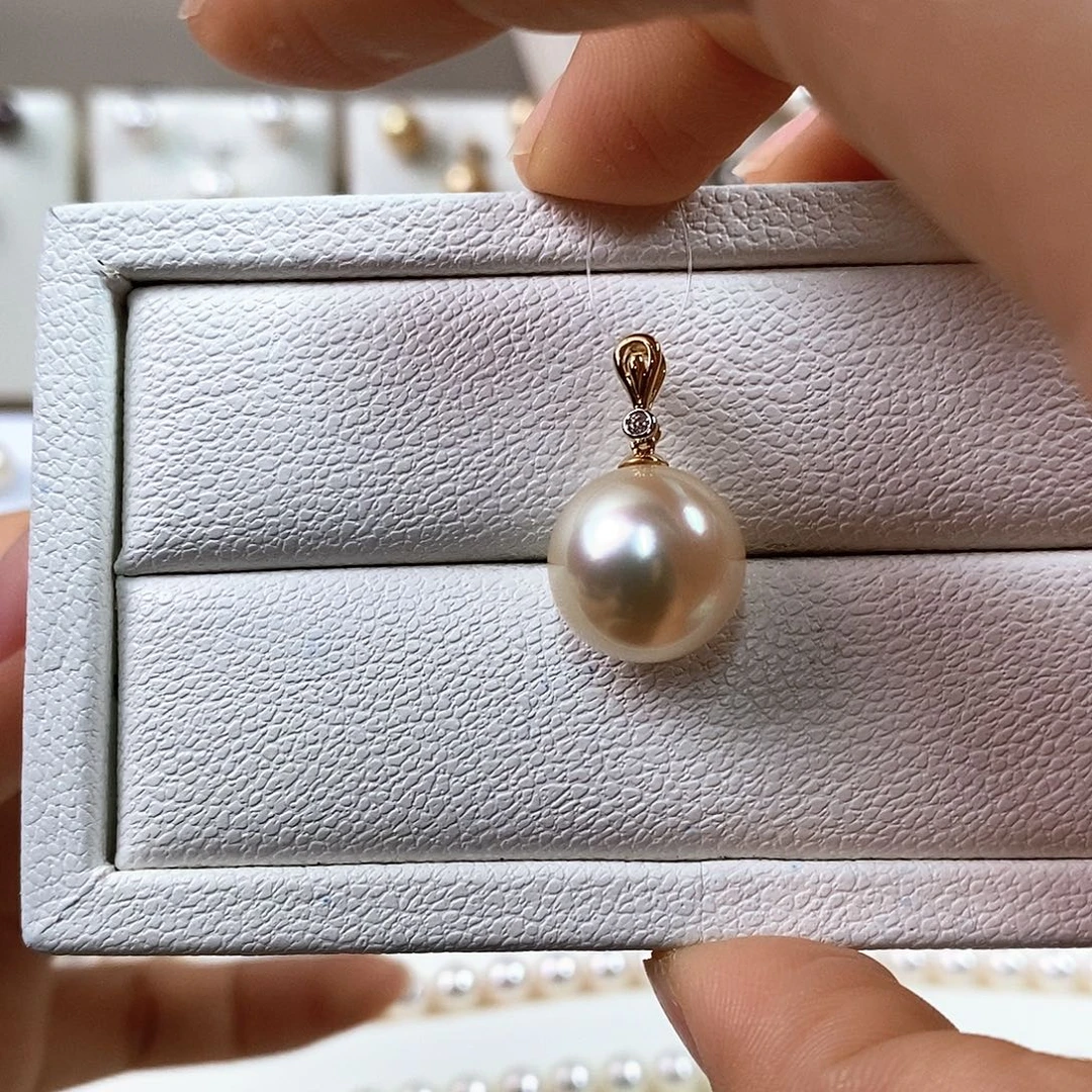 吊坠(不含链)18K金镶嵌海水珍珠13-14mm南洋金珠吊坠（无暇品质）