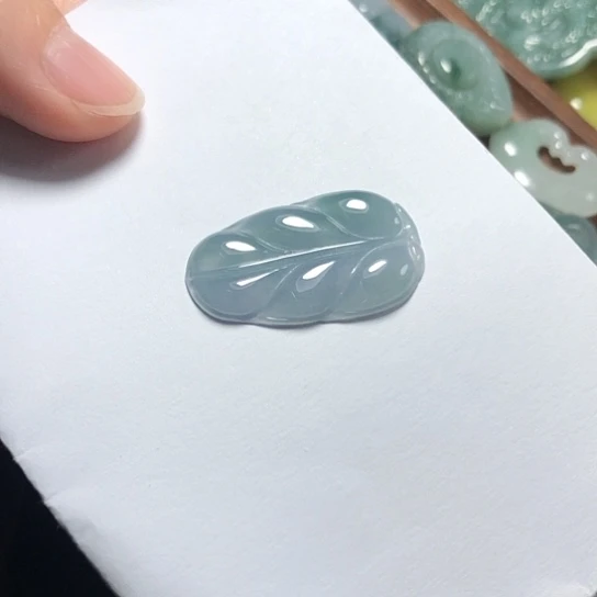 翡翠未镶嵌颈饰缅甸A货，每天下午1点半开播