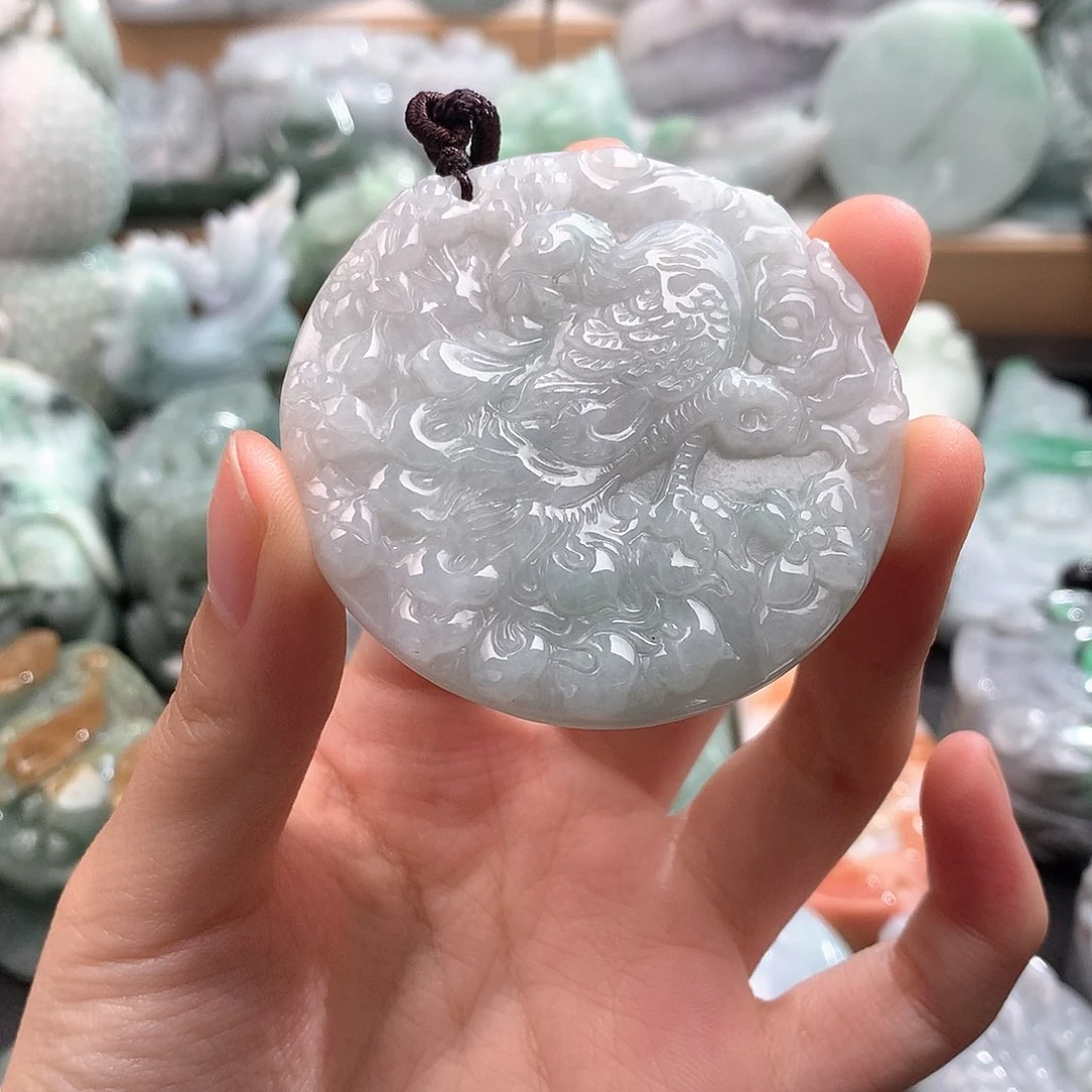 吊坠(不含链)未镶嵌翡翠