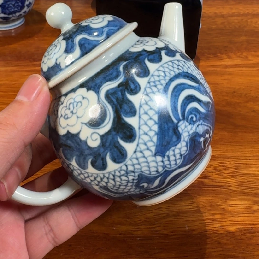 H***y瓷器的制作工艺和工艺流程等方面