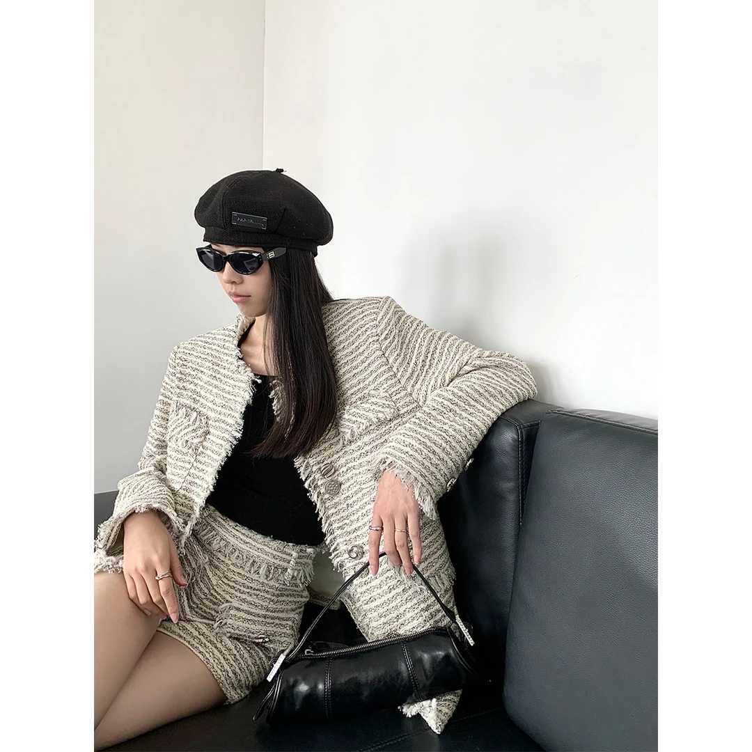 02.06 P0206T3566 编织流苏小香风短裤两件套女高腰显瘦气质套装