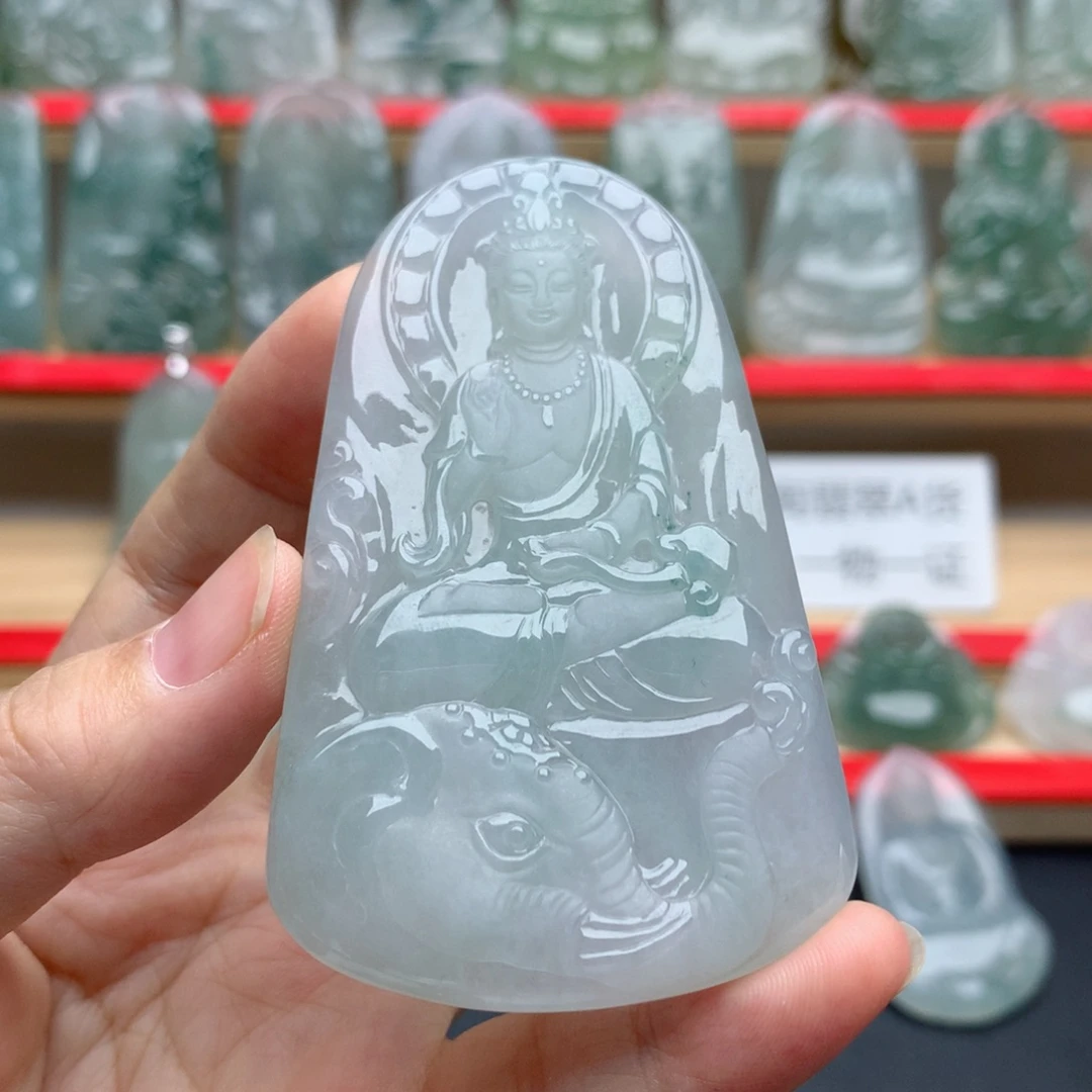 翡翠未镶嵌颈饰普贤