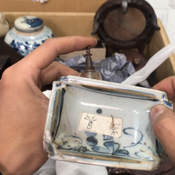 陶瓷孤品单件车里拍金**铁