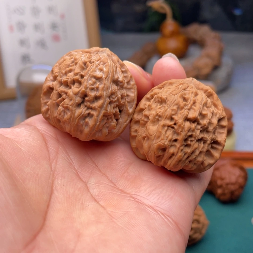 桃核把件36全品三角白