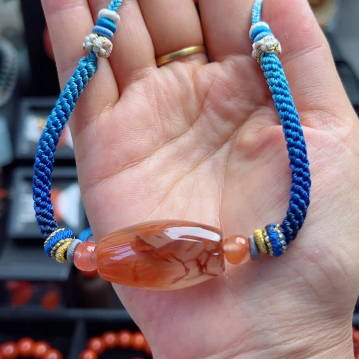 南红玛瑙未镶嵌吊坠(赠链)