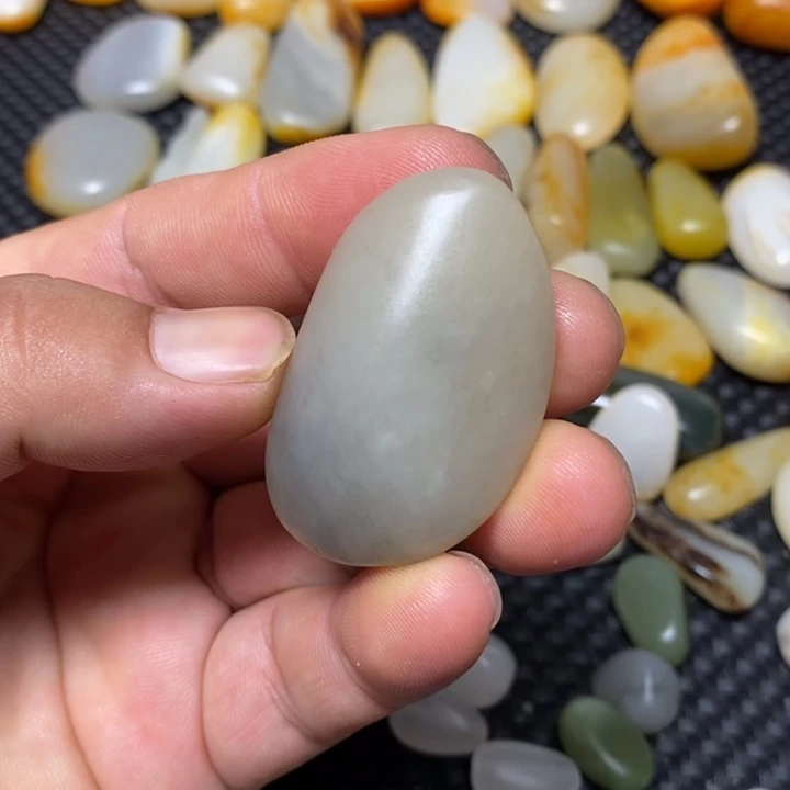 和田玉（糖玉）未镶嵌挂件