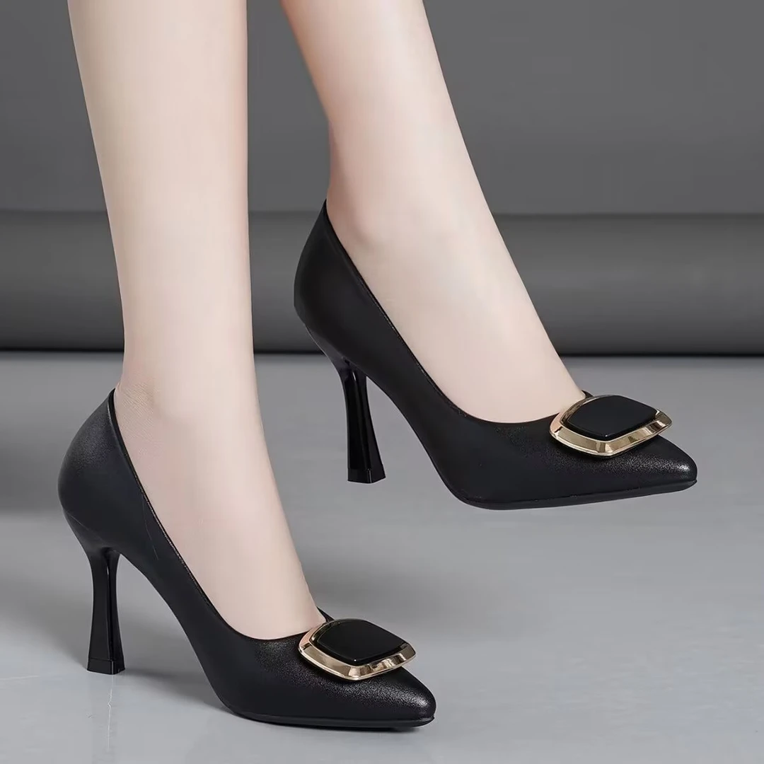 2025春季新款尖头高跟鞋女黑色浅口细跟时尚百搭舒适单鞋方扣高跟