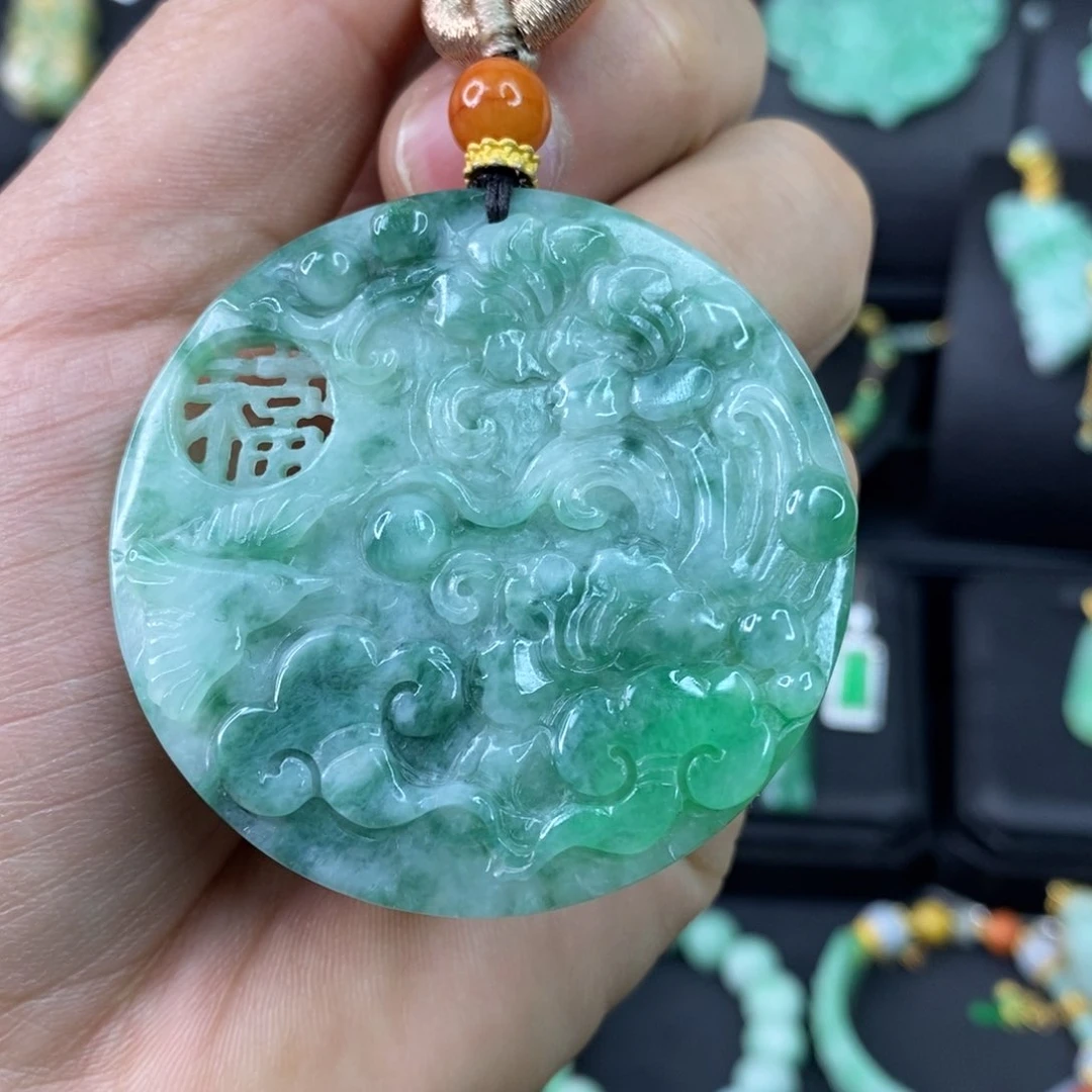 颈饰未镶嵌翡翠吊坠