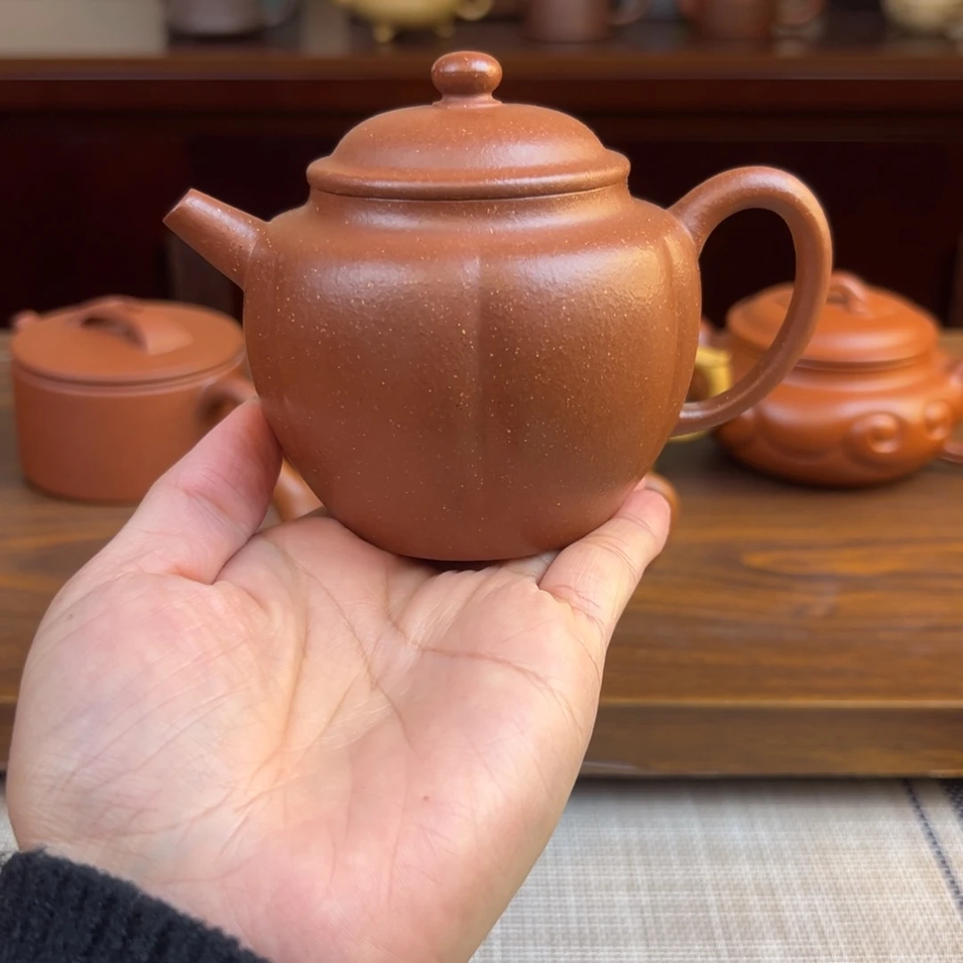 紫砂茶壶红降坡筋纹宫灯半手瑕品220cc