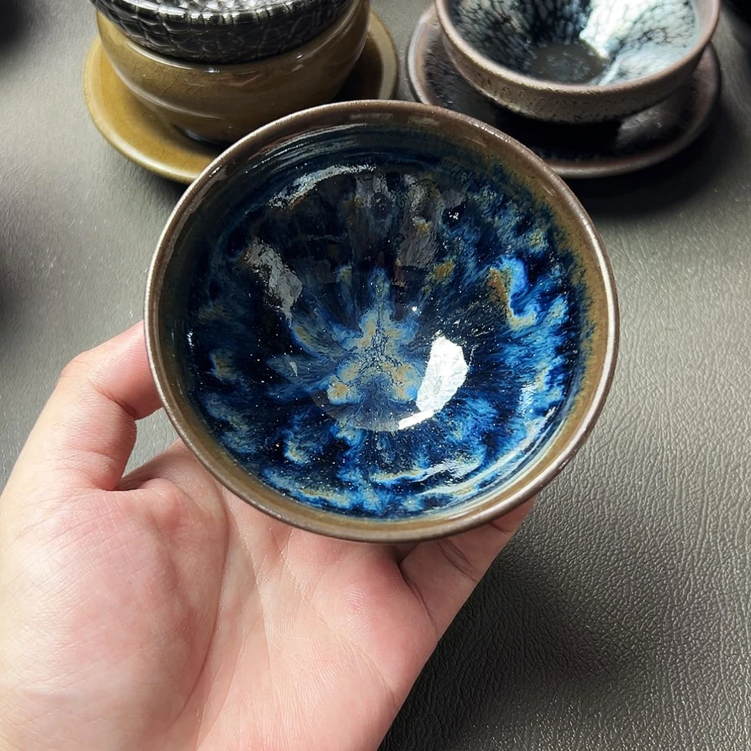 茶盏好想和她谈一下心了