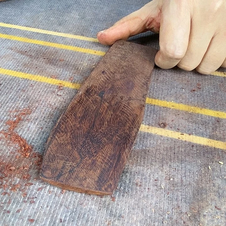 檀香紫檀（小叶紫檀）R**冉191