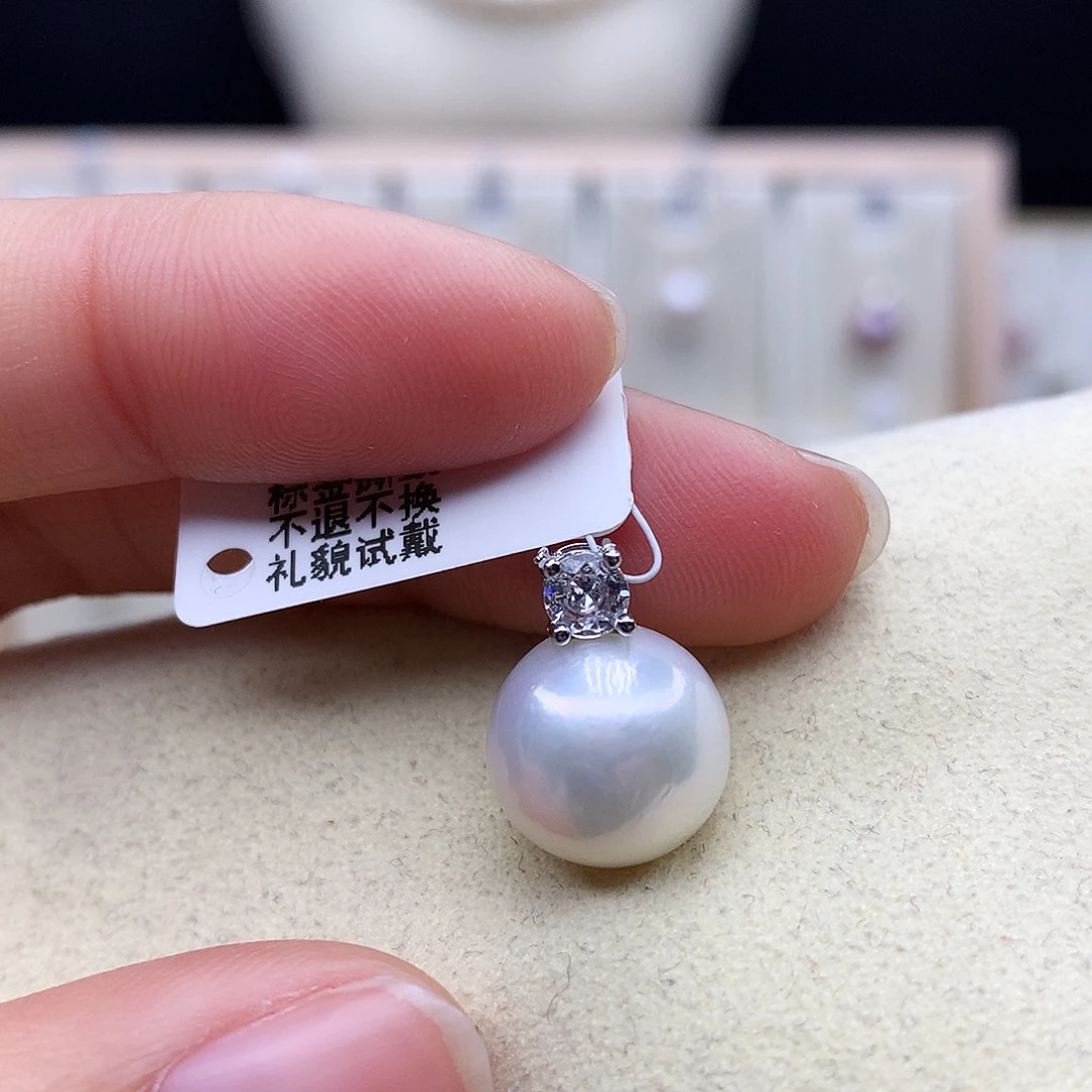 淡水珍珠颈饰合金