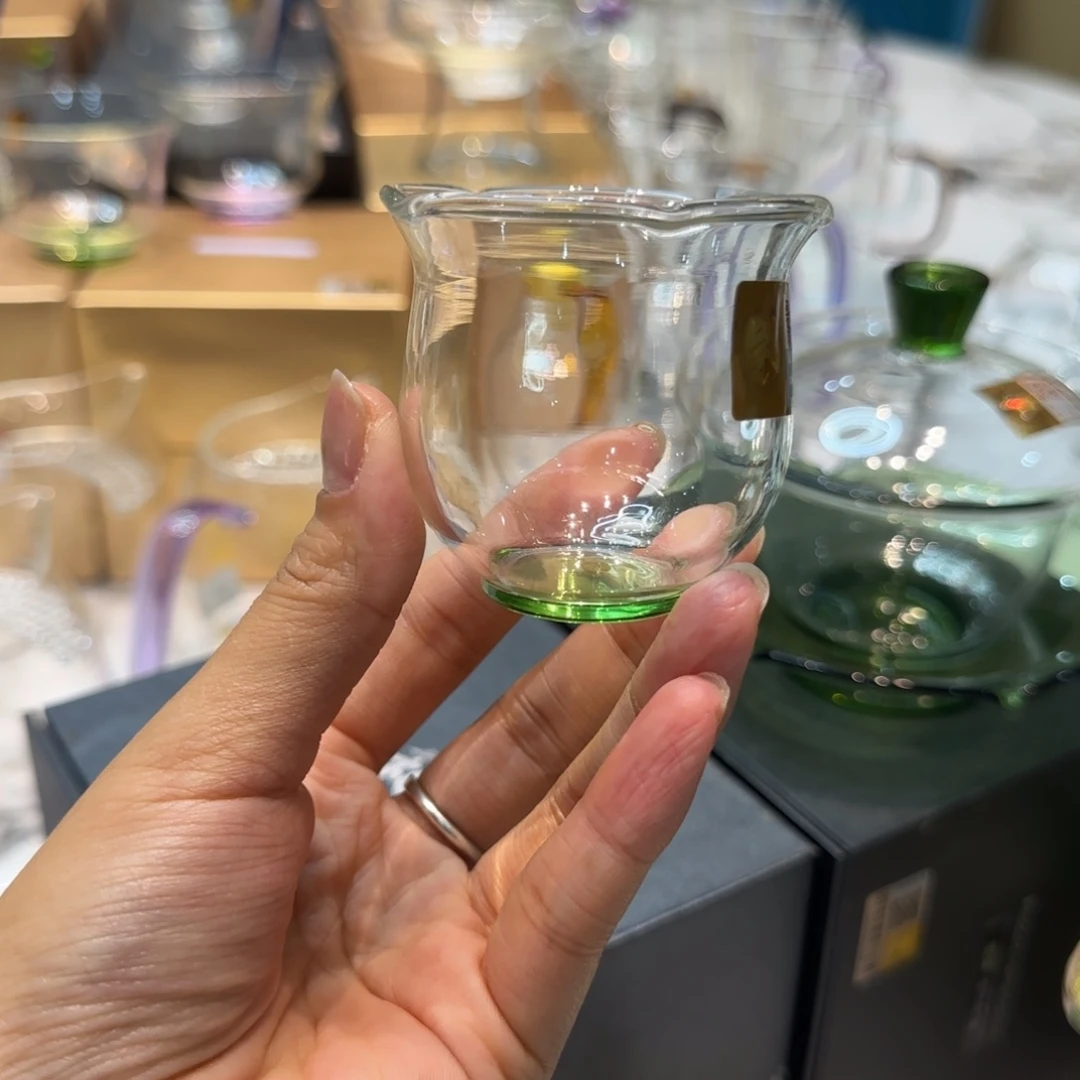 禾器湖绿色华蕊杯