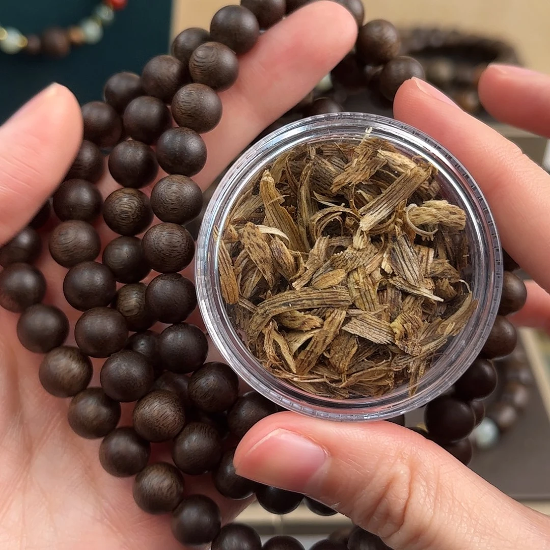 沉香碎屑沉香越南芽庄8mm108颗高油脂老料