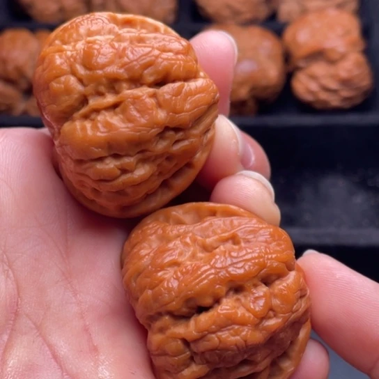 文玩核桃把件秦岭山脉核桃