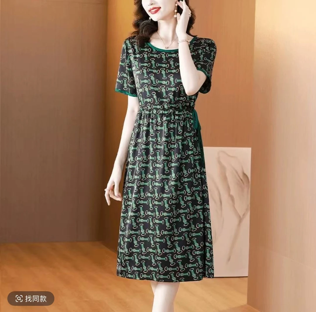 绿色链条 春夏新款圆领收腰显瘦高级连衣裙女装连衣裙