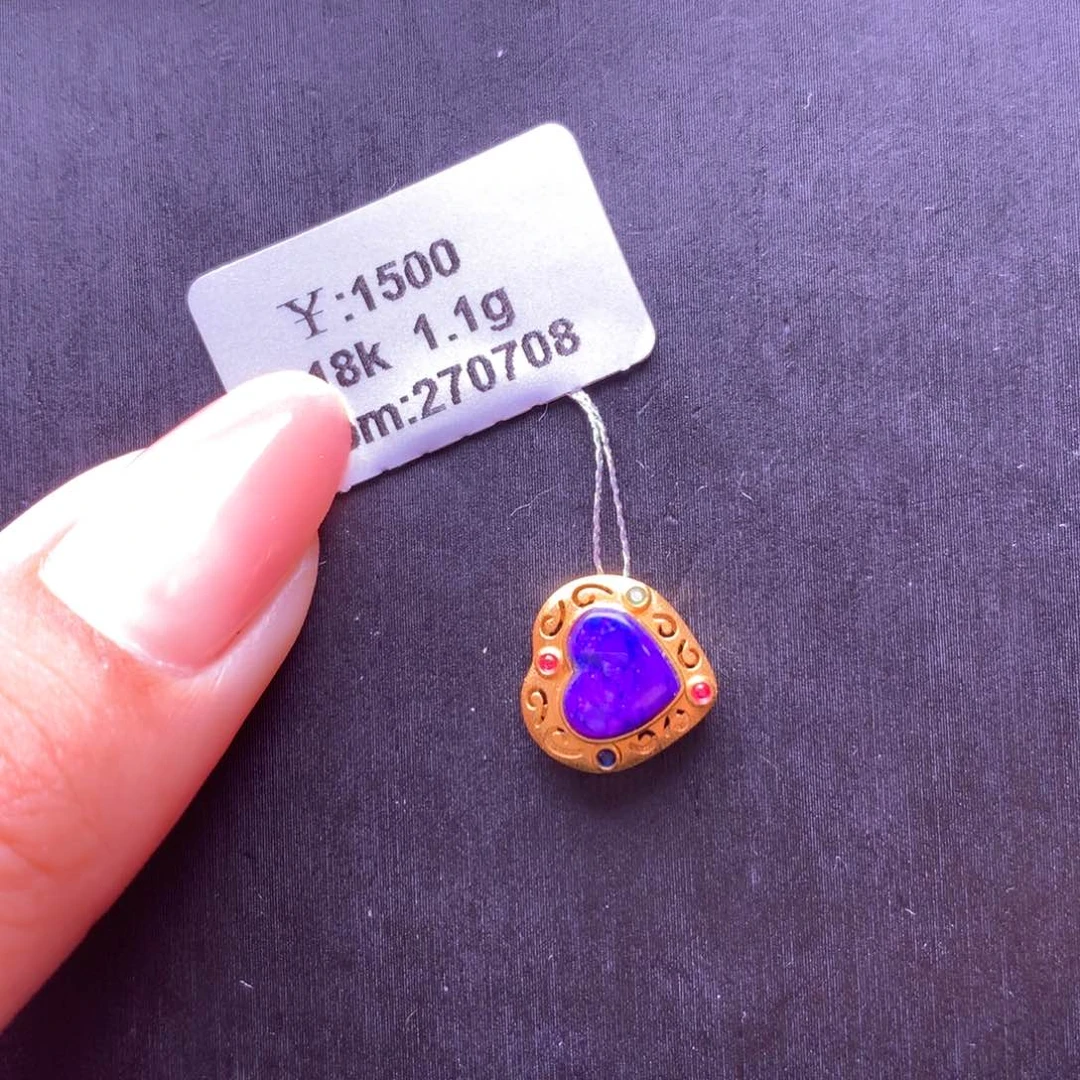 18K金镶嵌苏纪石（舒俱来）耳坠