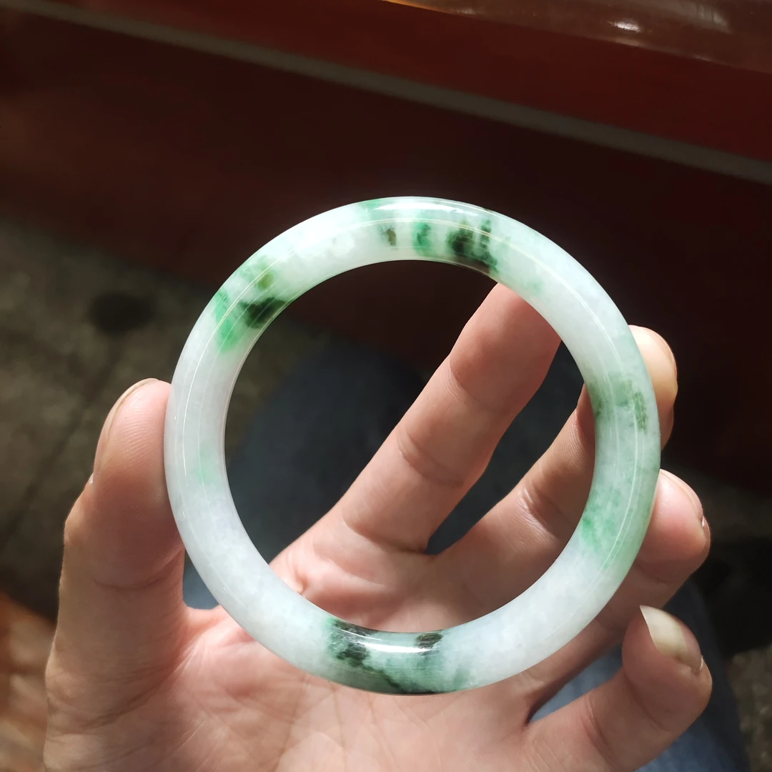 天然缅甸翡翠57飘花圆条时尚精美彰显独特魅力
