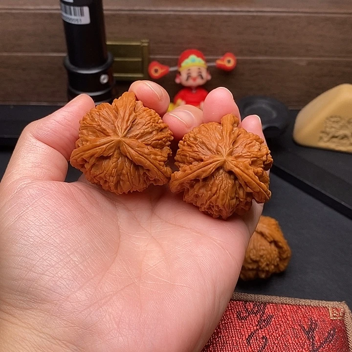 唐***灿把件文玩核桃白奔