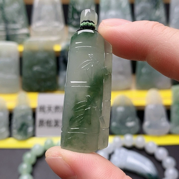 翡翠未镶嵌吊坠(不含链)竹节