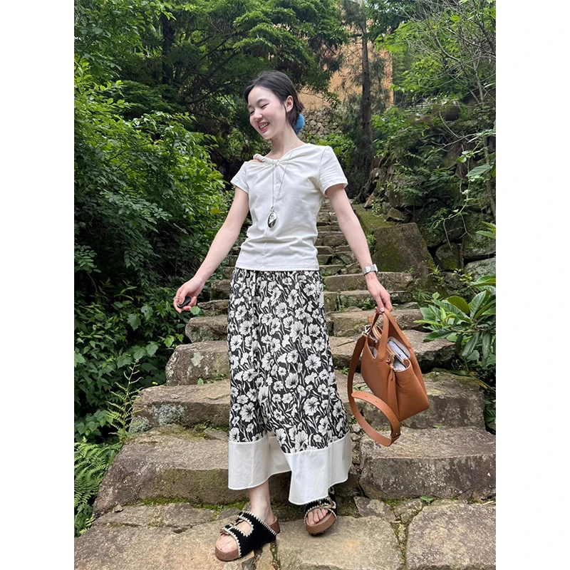 2025新款女士夏季法式设计感不对称扭结T恤上衣高腰碎花半身裙