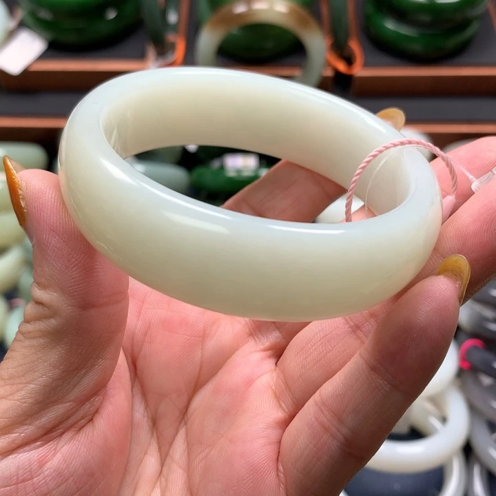 【闪购商品】未镶嵌手镯和田玉