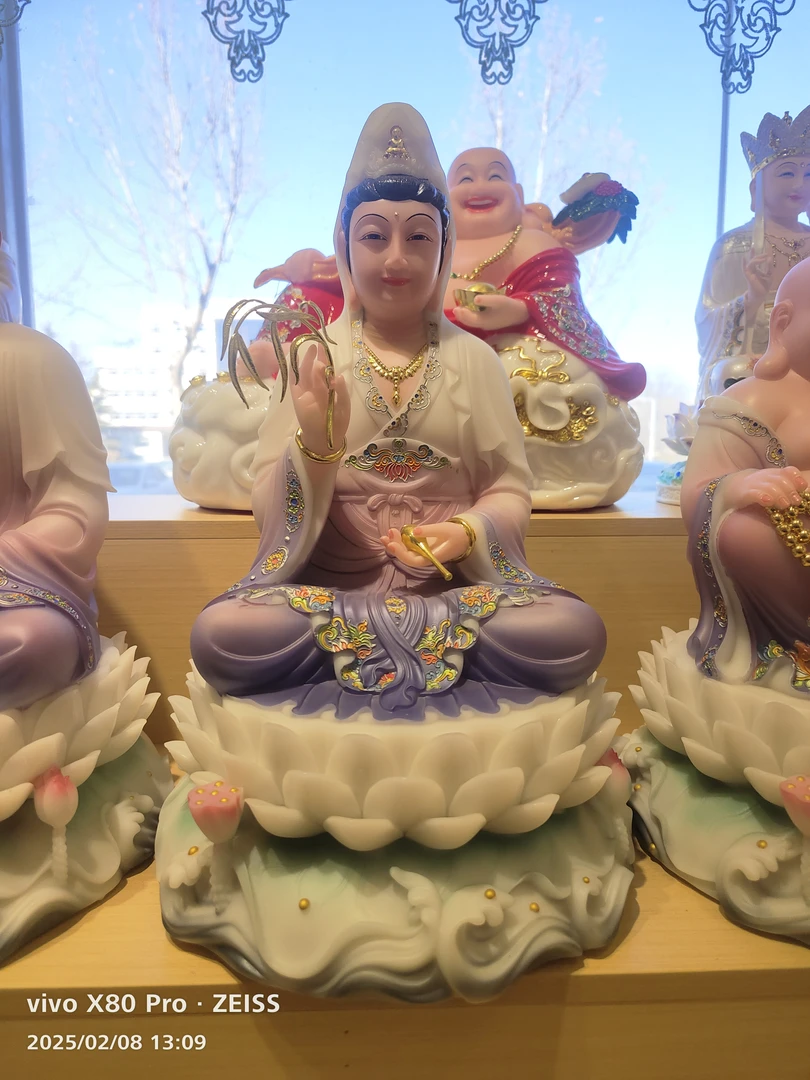 19寸合成汉白玉实心观音