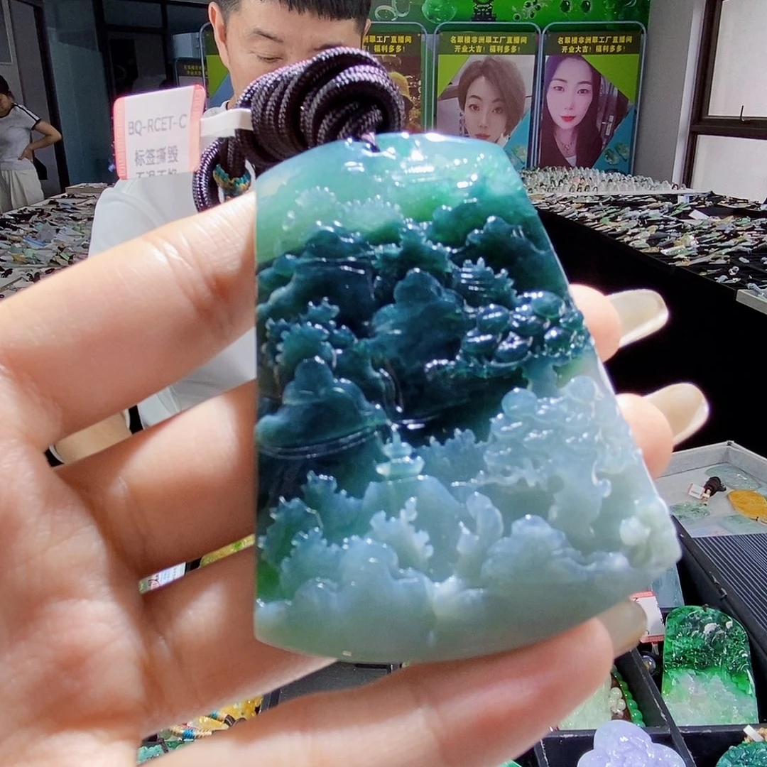 颈饰未镶嵌翡翠翡翠