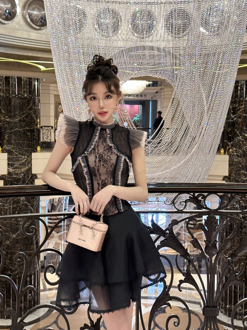 【CC专属】新款蕾丝网纱复古飞飞袖修身显瘦减龄气质上衣91698
