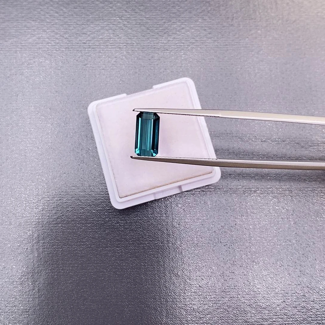 未镶嵌裸石碧玺1.96克拉