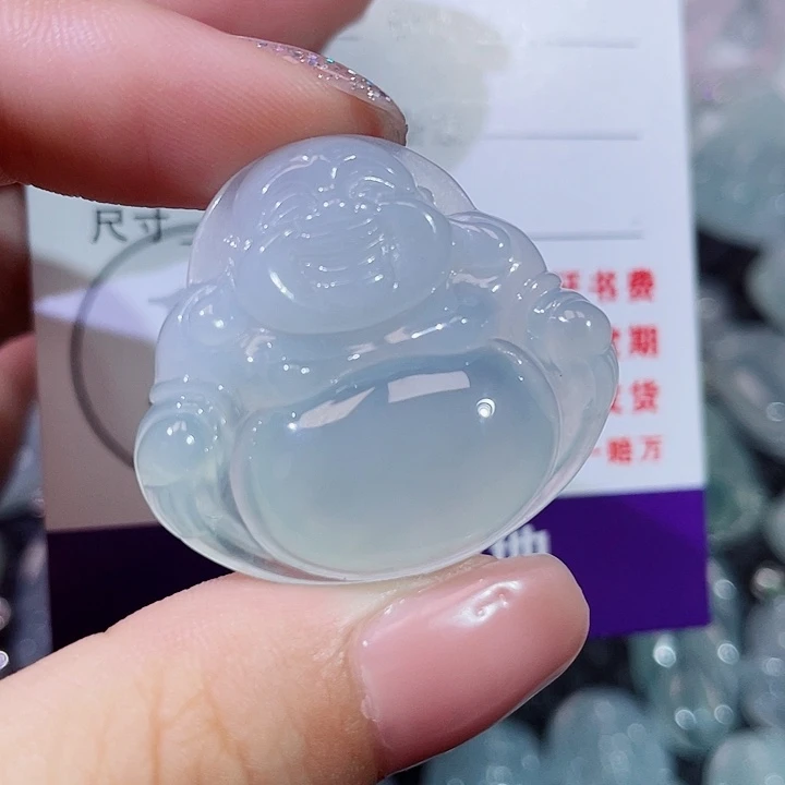 翡翠18K金镶嵌颈饰佛公