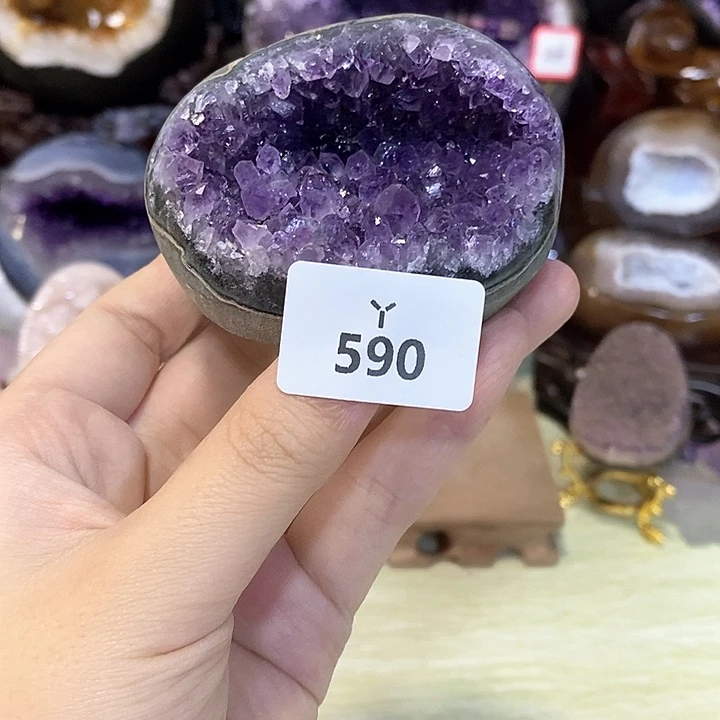 未镶嵌水晶大型摆件（非配饰）