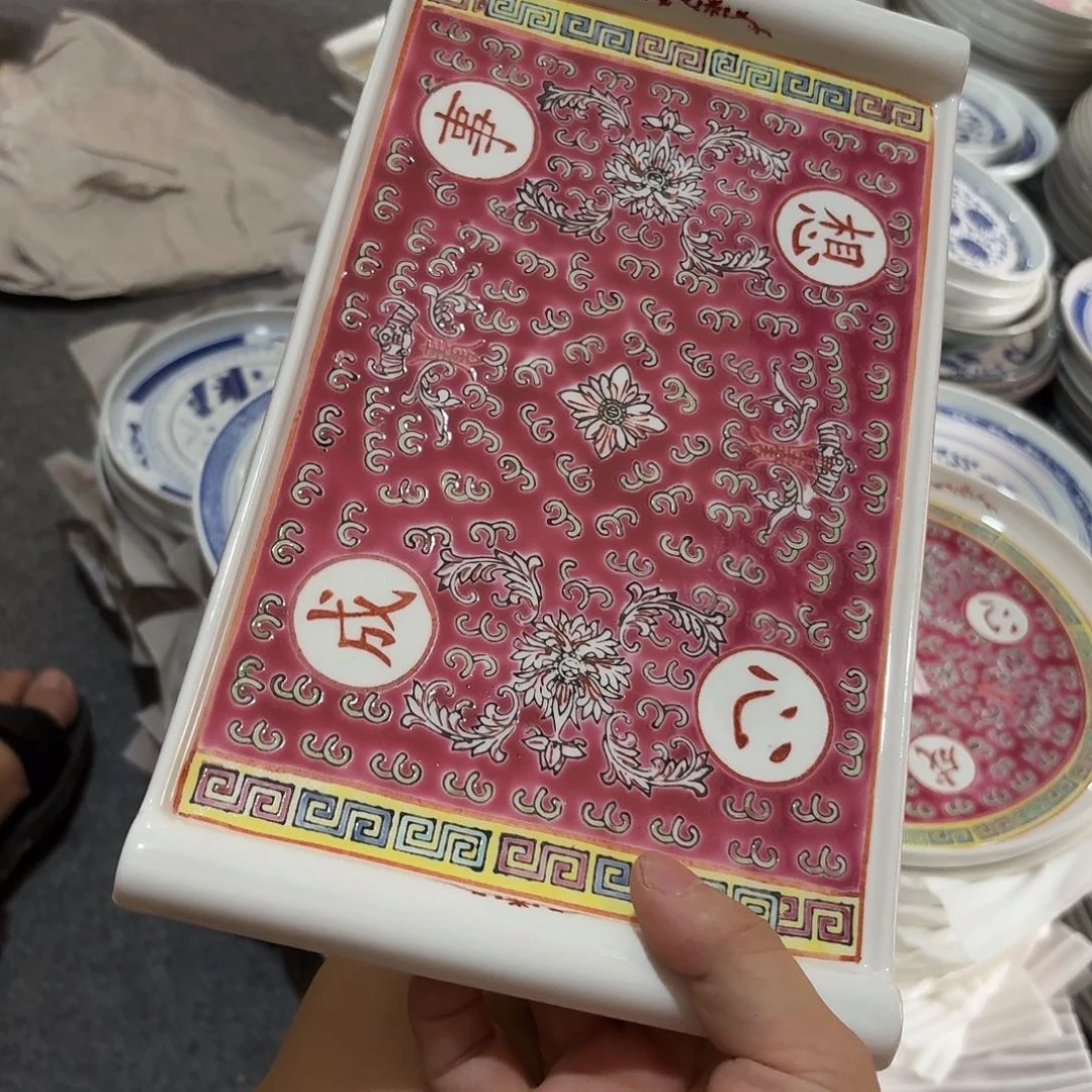 景德镇现代陶瓷用品