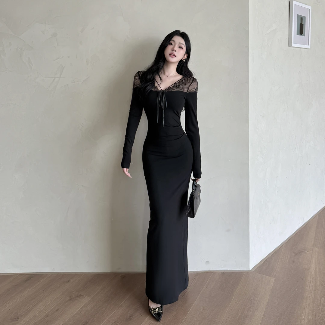 纯欲风黑色蕾丝长袖连衣裙气质修身显瘦御姐气质高级感内搭包臀裙