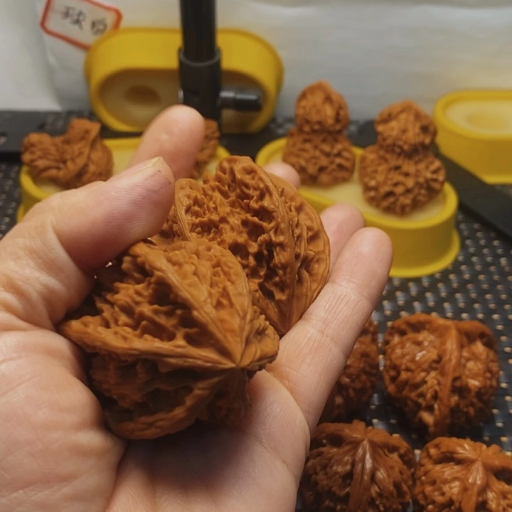 核桃手串/手链刺工艺