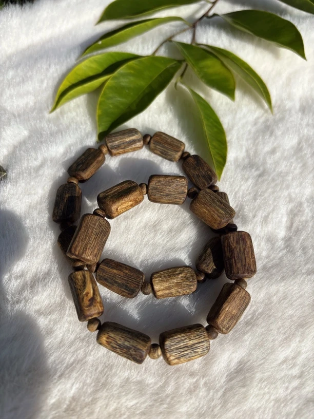 奇楠沉香树心隔珠单圈12克➕多样性发一