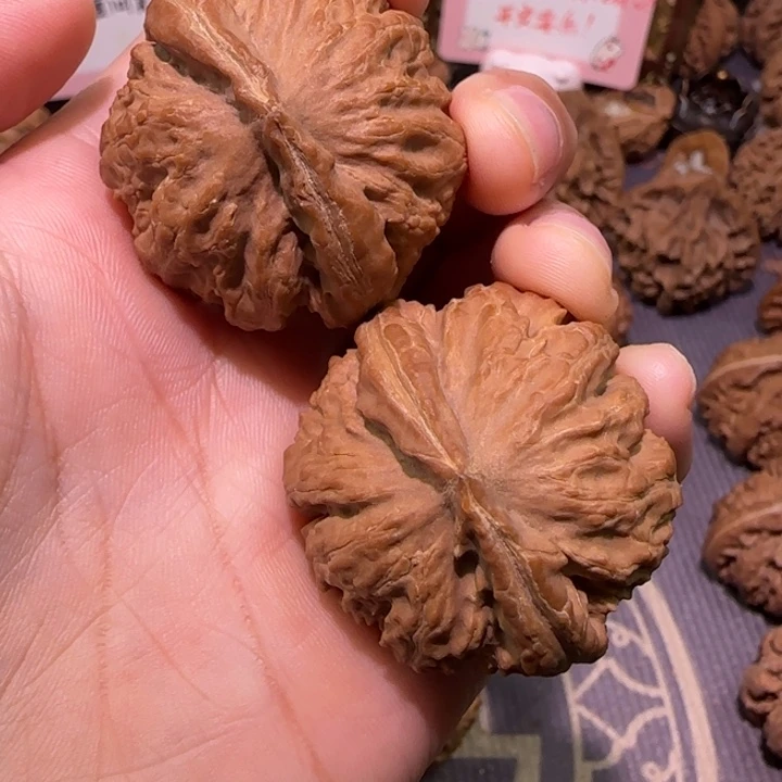 吊坠文玩核桃秦岭文玩核桃2