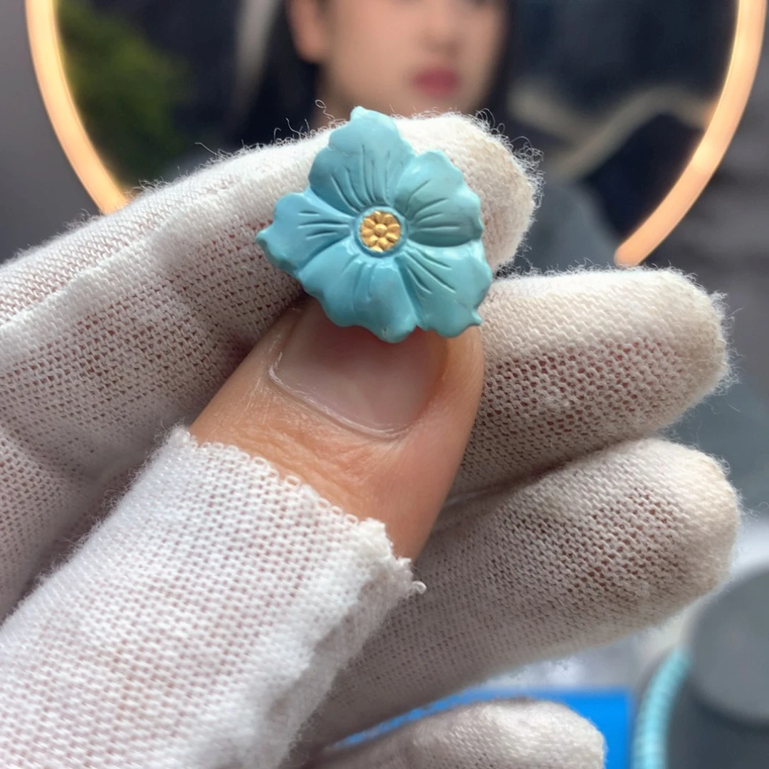 绿松石未镶嵌挂件
