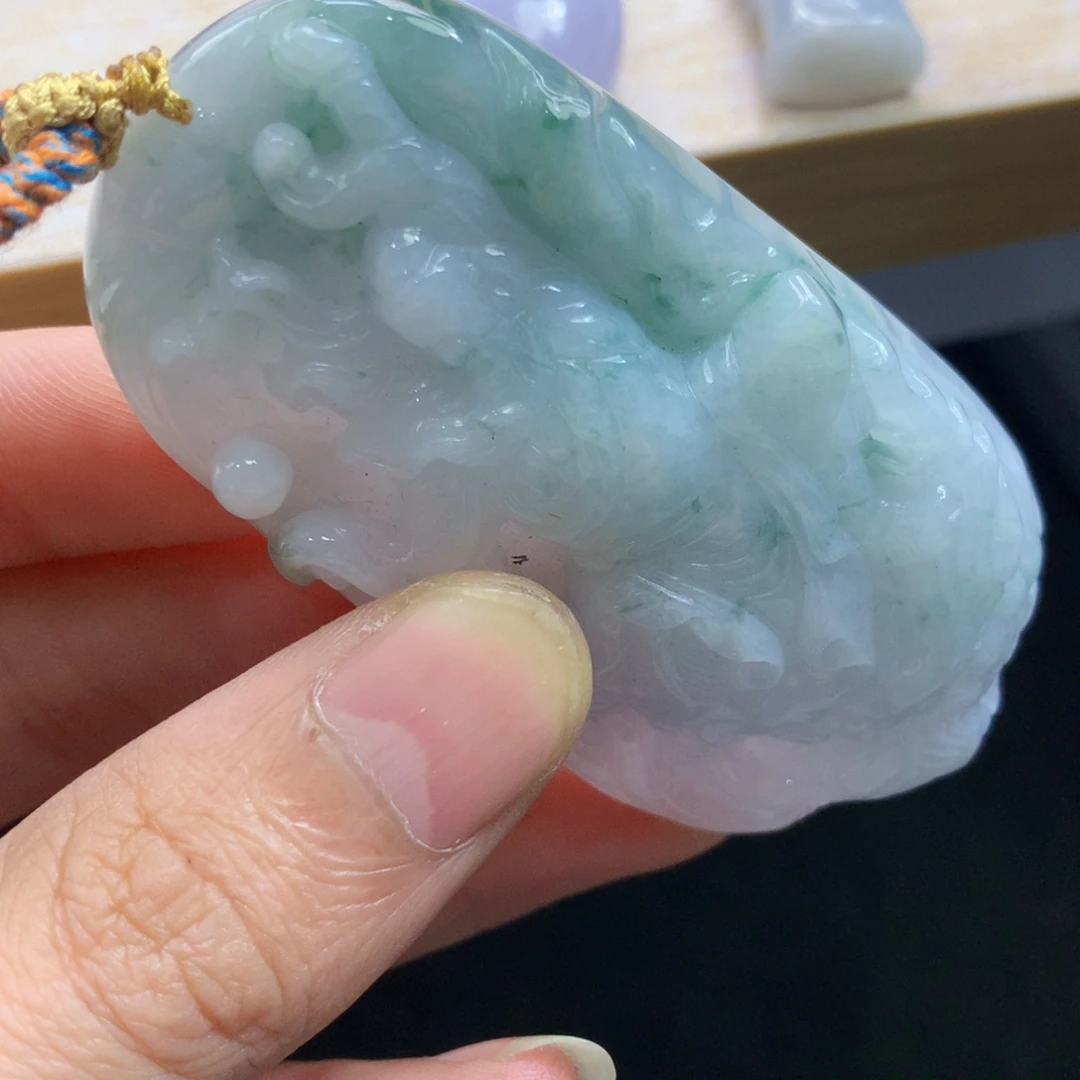 颈饰未镶嵌翡翠吊坠