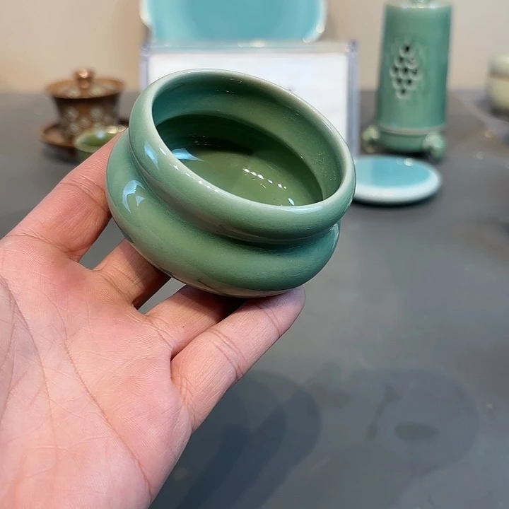 瓷片龙泉青瓷福利青瓷