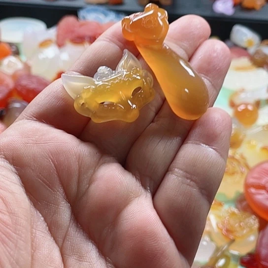 玛瑙/玉髓颈饰未镶嵌浅**黛