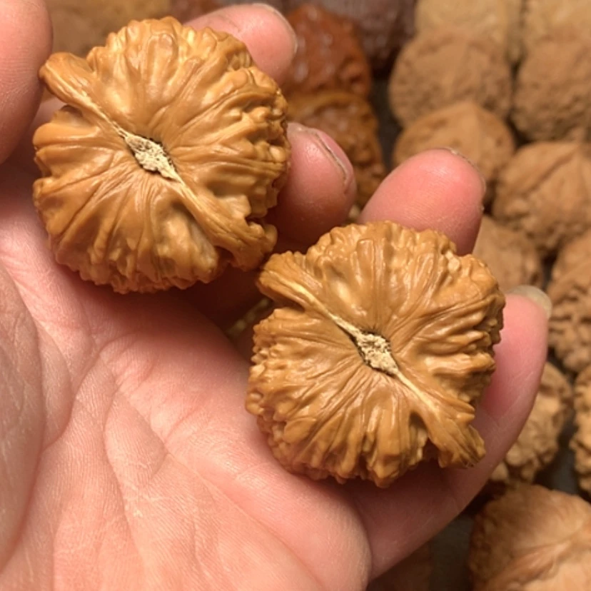 【闪购商品】吊坠文玩核桃白狮子